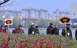 王春来孝老中心逾百老人踏青碧桂园作客好德之家